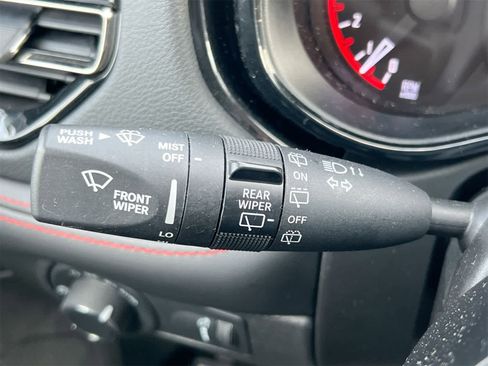 Used 2023 Dodge Durango GT image 25