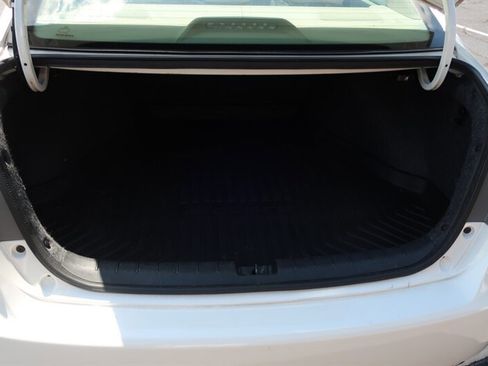 Used 2013 Honda Accord EX image 31