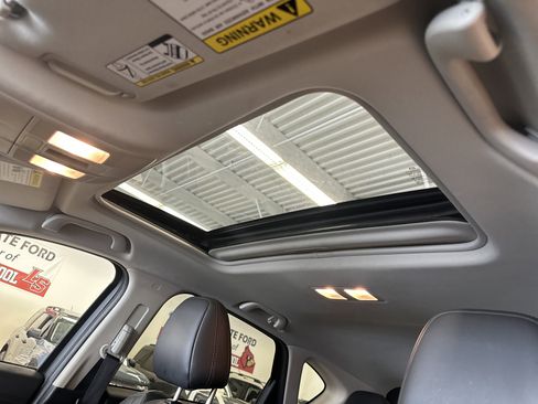 Used 2023 MAZDA CX-5 AWD 2.5 S w/ Premium Package image 3