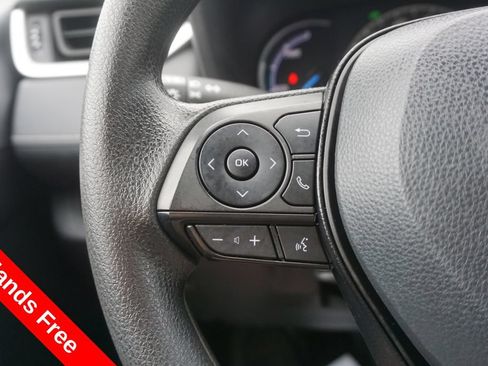 Used 2025 Toyota RAV4 LE AWD/4WD image 4