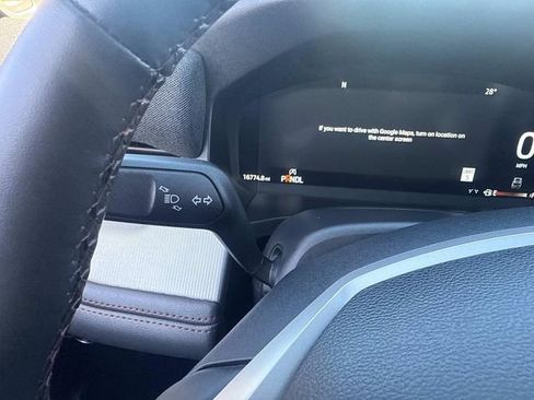 Certified 2025 Ford Explorer Active image 33