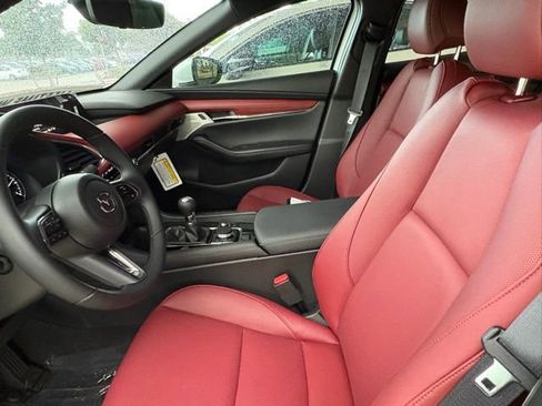 New 2026 MAZDA MAZDA3 2.5 S Hatchback w/ Premium Pkg FWD image 8