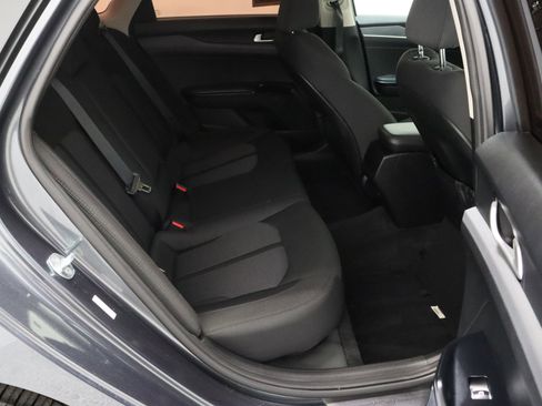 Used 2023 Kia K5 LXS FWD image 32