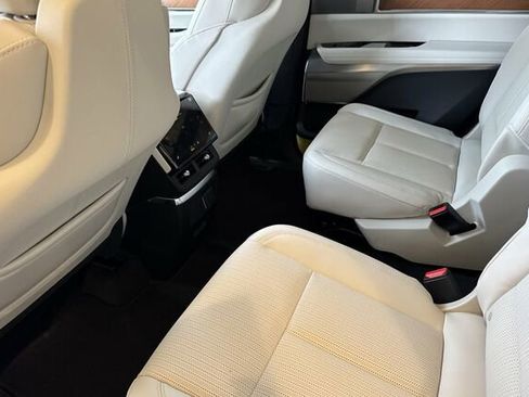 New 2026 Cadillac Vistiq Sport w/ LPO, Floor Liner Package image 12