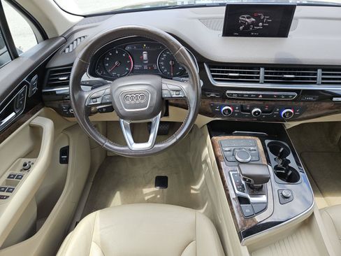 Used 2018 Audi Q7 3.0T Premium AWD/4WD image 11