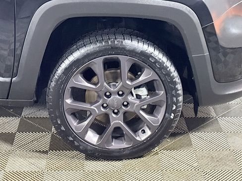 Used 2023 Jeep Renegade Latitude w/ Sun/Sound Group image 24