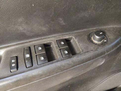 Used 2021 Chevrolet Spark LT FWD image 27