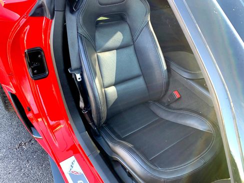 Used 2019 Chevrolet Corvette Grand Sport w/ Carbon Flash Badge Package image 31