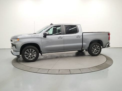 Used 2025 Chevrolet Silverado 1500 LT AWD/4WD image 5