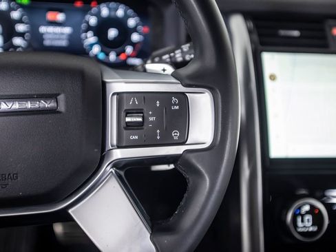 Used 2024 Land Rover Discovery Dynamic SE AWD/4WD image 41