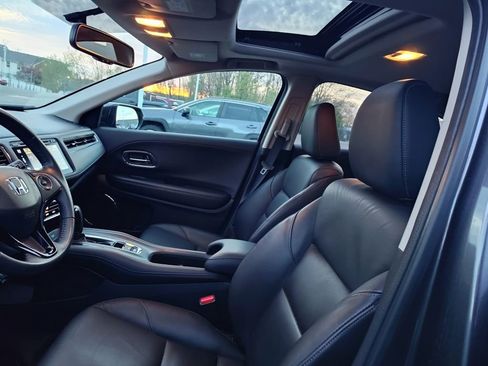 Used 2018 Honda HR-V EX-L image 6