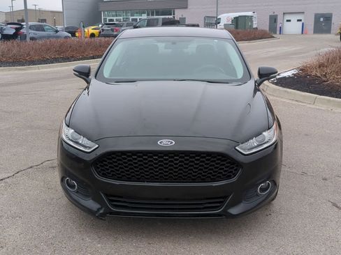 Used 2014 Ford Fusion SE w/ Equipment Group 201A image 3
