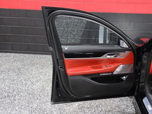 Used 2017 BMW M760i xDrive image 34