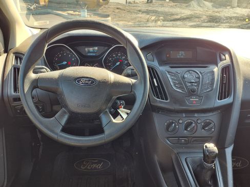 Used 2014 Ford Focus S FWD image 5
