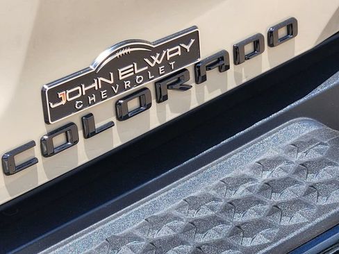 Used 2023 Chevrolet Colorado ZR2 w/ ZR2 Convenience Package III AWD/4WD image 11