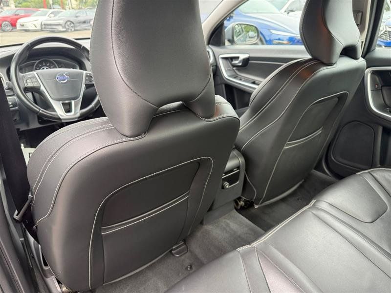 Used 2018 Volvo S60 T5 Dynamic w/ Protection Package AWD/4WD image 36