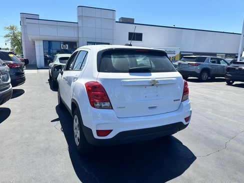 Used 2018 Chevrolet Trax LS FWD image 6