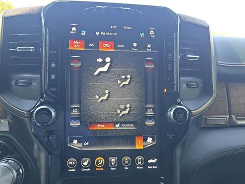 Used 2019 RAM 1500 Limited AWD/4WD image 18