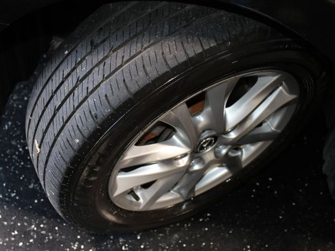 Used 2016 MAZDA MAZDA3 i Sport w/ Preferred Equipment Package FWD image 29