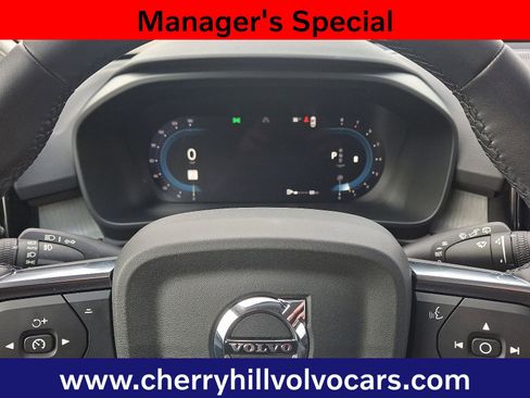 Certified 2025 Volvo XC40 B5 Ultra w/ Protection Package Premier image 19