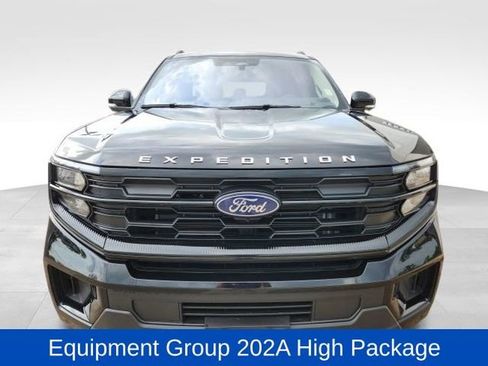 Used 2025 Ford Expedition Max Active image 2