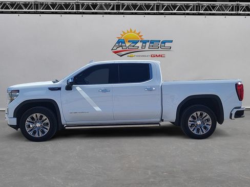Used 2023 GMC Sierra 1500 Denali w/ Technology Package AWD/4WD image 8
