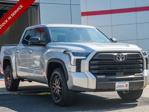 Used 2023 Toyota Tundra SR5 w/ SR5 Premium Package AWD/4WD image 1