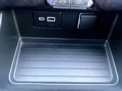 Used 2022 Chevrolet Tahoe LS RWD image 26