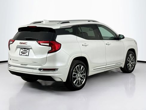 Used 2022 GMC Terrain Denali image 11