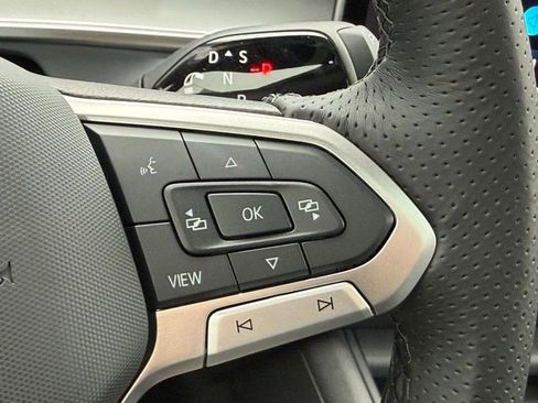 New 2026 Volkswagen Tiguan SE R-Line AWD/4WD image 9