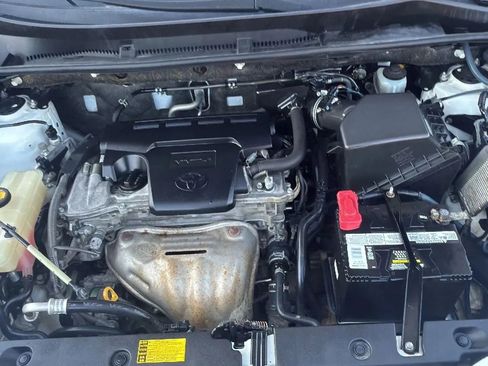 Used 2013 Toyota RAV4 XLE image 27