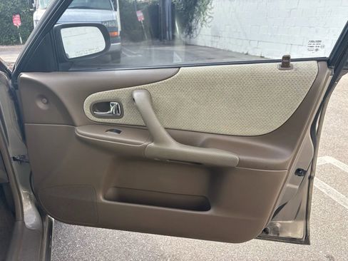 Used 2000 MAZDA Protege DX image 25