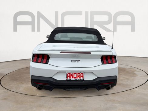 Used 2024 Ford Mustang GT Premium image 9
