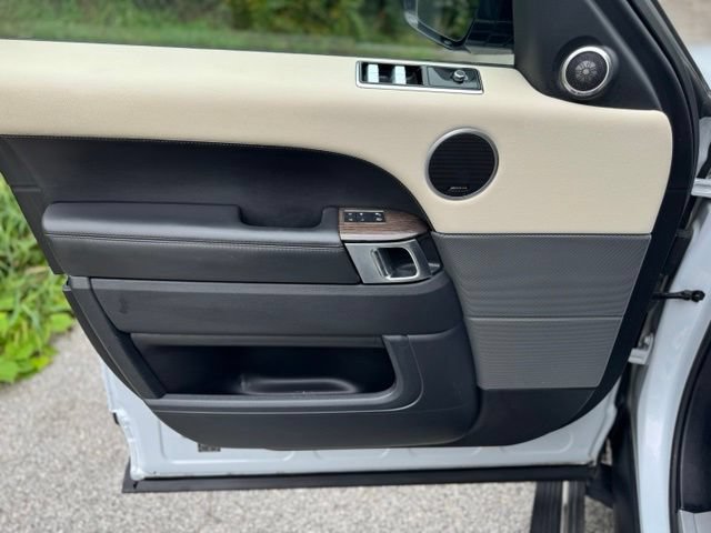 Used 2018 Land Rover Range Rover Sport HSE AWD/4WD image 8