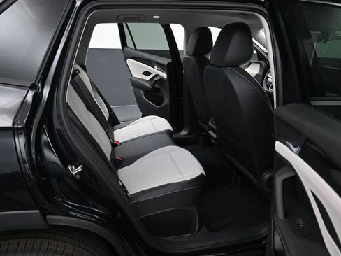 New 2026 Volkswagen Tiguan SE AWD/4WD image 13