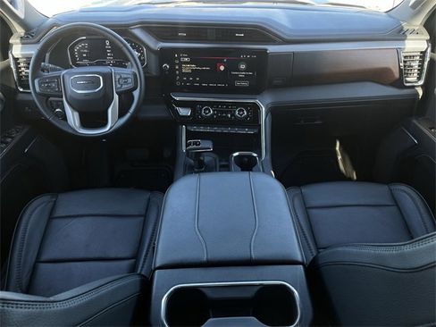 Used 2024 GMC Sierra 1500 Denali w/ Denali Reserve Package image 11