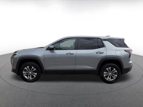 Used 2025 Chevrolet Equinox LT FWD image 9