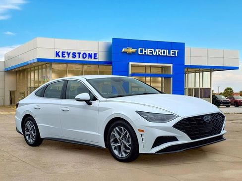 Used 2023 Hyundai Sonata SEL FWD image 1