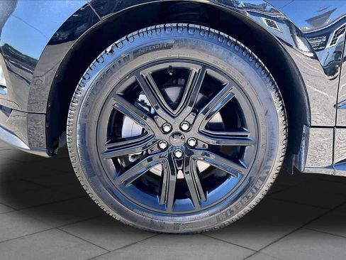 Used 2021 Ford Edge ST-Line FWD image 14