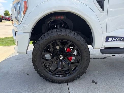 Used 2021 Ford F150 Lariat w/ Equipment Group 502A High image 4