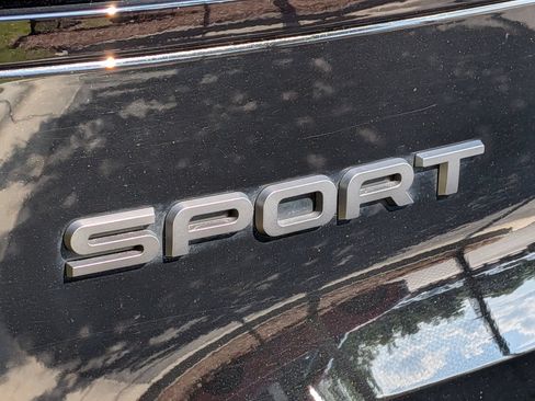 Used 2024 Land Rover Range Rover Sport SE AWD/4WD image 29