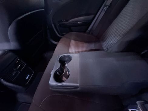 Used 2022 Dodge Charger R/T w/ Harman/Kardon Audio Group image 37