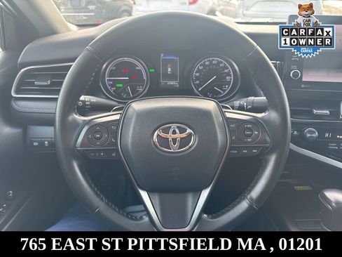 Used 2022 Toyota Camry SE image 17