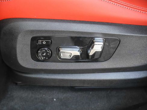 New 2026 BMW X5 M Competition w/ Executive Package image 18