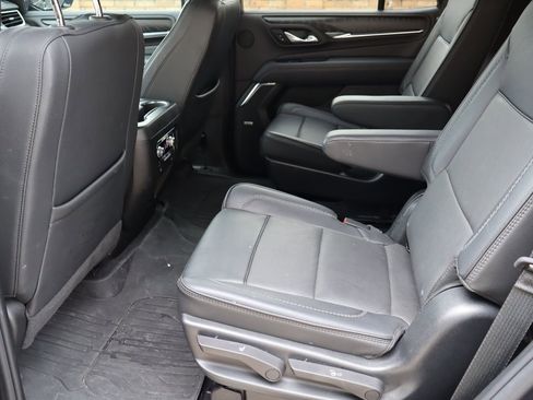 Used 2023 GMC Yukon Denali w/ LPO, Floor Liner Package image 5