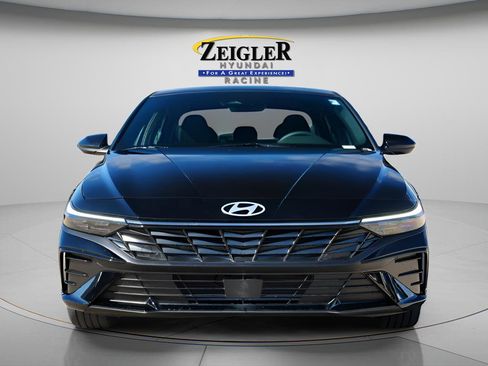 New 2026 Hyundai Elantra SEL Sport Premium FWD image 2