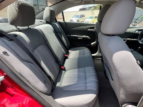 Used 2014 Chevrolet Sonic LT FWD image 31