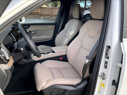 New 2026 Volvo XC90 T8 Ultra image 11