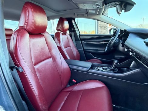 Used 2024 MAZDA MAZDA3 s image 28