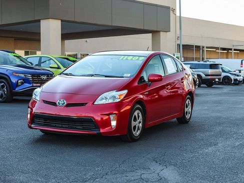 Used 2015 Toyota Prius Three image 3